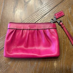 Coach Fuchsia Pink Wristlet Vintage Y2K Excellent Condition